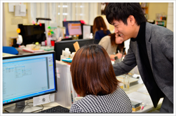 採用情報